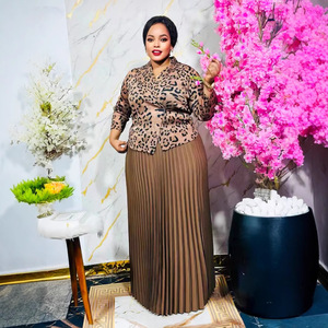 Completo da <span class=keywords><strong>donna</strong></span> due pezzi taglie forti con stampa <span class=keywords><strong>leopardata</strong></span> e gonna a pieghe tinta unita, stile africano popolare - Product Image 2