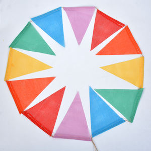 Guirnalda de 12 Banderines de Arcoíris Colgantes con Cuerda de 4m, Diseño Geométrico, Triángulos Multicolores, Bandera <span class=keywords><strong>Pastel</strong></span> - Product Image 4