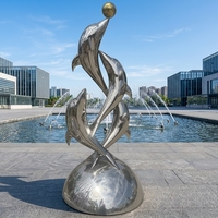 Grande sculpture de dauphin en acier inoxydable avec technique de moulage, taille sur mesure pour la décoration de place publique en extérieur