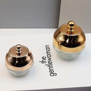 Botella de Vidrio Plana Estilo Noblewoman de 20-50g con Tapa de Rosca y Estampado en Caliente para Crema Facial y Tratamiento Facial - Product Image 1