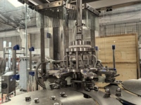 Machine de remplissage d'eau en bouteille, machine de remplissage de bouteilles PET pour eau minérale, machine de remplissage, de bouchage et d'étiquetage de bouteilles d'eau