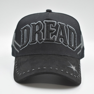 Bonés de Moda Trendy com Logo Personalizado em Bordado 3D Preto com Strass e Lantejoulas com Pin Metálico na Parte Traseira e Aba de Camurça - Product Image 5