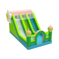 Château Gonflable Floral 9x5x5.5m avec Toboggan Triple Piste, Prix Usine, PVC Personnalisé OEM pour Enfants, Événements Extérieurs et Intérieurs, Location