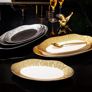 Plato para servir ovalado con borde dorado, elegante plato ovalado <span class=keywords><strong>de</strong></span> cerámica para pescado, sushi, aperitivo, plato <span class=keywords><strong>de</strong></span> estilo moderno para el hogar y el restaurante - Product Image 3