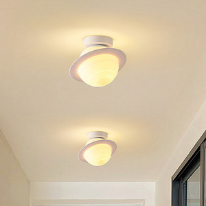 Plafonnier minimaliste moderne nordique planète de conception créative pour l'éclairage de balcon de couloir de porche pour la pièce moderne - Product Image 1