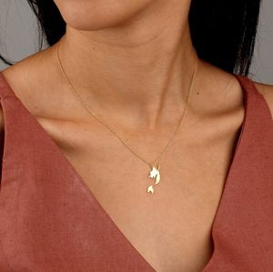 Collana alla Moda a Tema Sirena, Gioielli Ispirati all'Oceano, Ciondolo Artigianale a Forma di Sirena Marina, Regalo per Amanti della Spiaggia, Regalo di Natale - Product Image 4