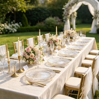 Assiette de présentation en verre transparent à bord ondulé et festonné, finition argentée électroplaquée, style nordique moderne de luxe, pour la location d'événements et de mariages