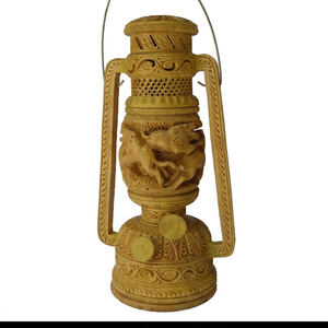 Lanterne en bois sculptée à la main avec motif animal pour la décoration de la maison - Product Image 1