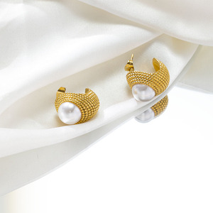 Pendientes de perlas trenzadas de acero templado de titanio para mujer, ideas de boda y regalo al por mayor a la moda - Product Image 1