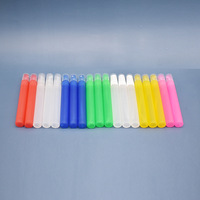 Vente en gros de mini flacons vaporisateurs de parfum portables en plastique PP de 5 ml, vides, en forme de stylo, avec pompe rechargeable et système de scellage