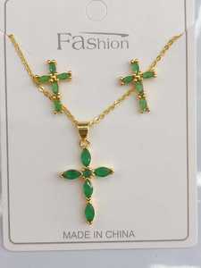 Conjunto de Collar y Aretes con Cruz, Chapado en Oro de 18K, Aretes Colgantes con Colgante de Cruz, Conjunto de Joyería de Moda al por Mayor - Product Image 4