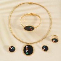Parures de bijoux tendance en acier inoxydable noir de haute qualité, design entrelacé, coquille incrustée de diamants, pour un style professionnel et élégant