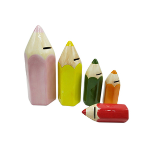 पेंसिल चित्रांकनी के आकार का चीनी मिट्टी सूअर का बच्चा बैंक पैसा बॉक्स - Product Image 1