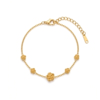 Bracelet chaîne à maillons ovales fins QIAOREN 13770 avec bordure perlée, breloque papillon en nacre blanche et deux zircons ronds sur les côtés
