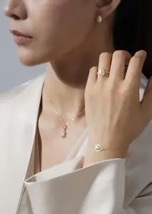 สร้อยคอเพชรเซอร์คอนรูปหยดน้ำต่างหูทองคำ18K แหวนลูกปัดกลมชุดเครื่องประดับชั้นดีสำหรับผู้หญิง