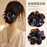 MUJU B542 Scrunchies Dulces de 22cm, Azules Florales de Satén, Grandes y Voluminosos, para Cola de Caballo, con Tarjeta de Logotipo Personalizado, Listos para Venta Minorista