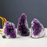 Meilleures ventes : Décoration artisanale en cristal d'améthyste naturelle géométrique de Chine, en forme de géode, pour la maison et le bureau
