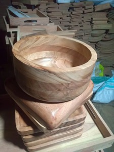Tazón de madera fabricado en India, tazón de madera duradero hecho a mano para uso en el hogar, cocina y restaurante, disponible para la venta. - Product Image 3