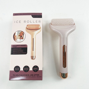 Rouleau de glace pour le visage, masseur rafraîchissant rose clair, anti-gonflement, pour usage domestique - Product Image 1
