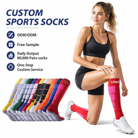 Chaussettes de football longues en tricot éponge pour hommes Famous-County - Matière polyester absorbant la transpiration et résistant à la friction