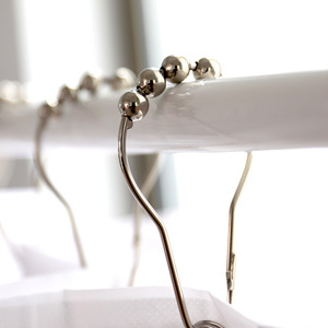 Ensemble de 12 crochets de <span class=keywords><strong>rideau</strong></span> de <span class=keywords><strong>douche</strong></span> en métal moderne <span class=keywords><strong>design</strong></span> gourde et cinq perles pour accessoires de salle de bain - Product Image 1