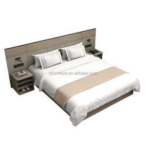 Ensemble de meubles de chambre d'hôtel moderne, taille personnalisable, cadre de lit en bois avec matelas, tête de lit, panneau mural, table de chevet pour hôtel économique - Product Image 1