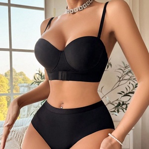 Ensemble Soutien-Gorge à Armatures et Culotte Deux Pièces <span class=keywords><strong>Noir</strong></span> Élégant pour <span class=keywords><strong>Femme</strong></span> - Product Image 4