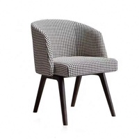 Chaise de salle à manger GEDO moderne, durable, confortable, avec dossier, base en bois massif et revêtement en cuir