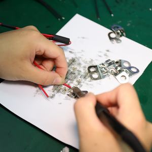 Bonita <span class=keywords><strong>antena</strong></span> direccional montada en la pared de 698-2700MHz, banda completa, aumento de <span class=keywords><strong>señal</strong></span> de polarización única 4G, <span class=keywords><strong>antena</strong></span> de placa fuerte - Product Image 4