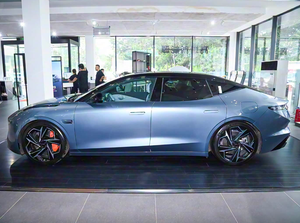 รถยนต์ไฟฟ้า Lynk Z10 รุ่นปี 2023 ขายดี คุณภาพสูง ระดับพรีเมียม สมรรถนะทรงพลัง ระยะทางวิ่งไกล พวงมาลัยซ้าย ล้อแม็ก R19 - Product Image 4