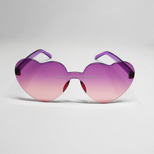 نظارات لوليتا عتيقة لطيفة أنثوية ظلال على شكل قلب إطار أزرق نظارات شمسية عاكسة بلاستيكية للنساء - Product Image 6