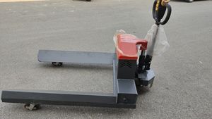 Carretilla elevadora eléctrica de 3000 KGS, transpaleta para bobinas, rollos de papel - Product Image 3