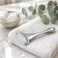 Bâton de massage corporel en jade blanc pour le lifting et le soin des yeux Gua Sha