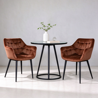 Fauteuil en velours capitonné de luxe, chaise d'appoint rembourrée avec pieds en métal noir pour la maison, l'appartement, le café