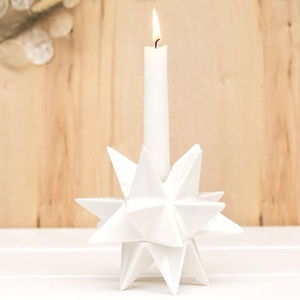 Décoration moderne personnalisée <span class=keywords><strong>en</strong></span> <span class=keywords><strong>origami</strong></span> <span class=keywords><strong>en</strong></span> porcelaine pour maison petite cible étoile conique bougeoir <span class=keywords><strong>en</strong></span> céramique starburst bougeoir - Product Image 5