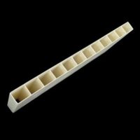 Profils d'extrusion en plastique UPVC à moules ouverts, écologiques, ignifuges et durables, panneaux creux en PVC pour supermarchés, personnalisables
