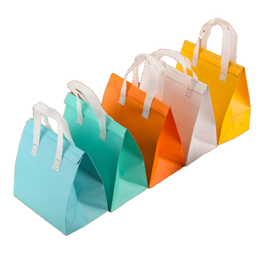 Sacs de livraison isothermes en stock, sacs isothermes non tissés en feuille d'aluminium pour la livraison de gâteaux et d'aliments, emballage à emporter - Product Image 2
