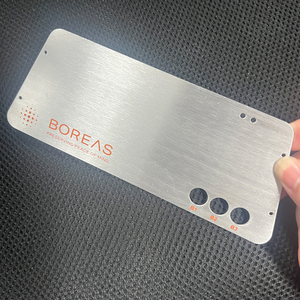 Placa de Identificación de Aluminio Metálico Cepillado Personalizada, Placas de Latón para Grabado con Adhesivo 3M en la Parte Posterior - Product Image 6