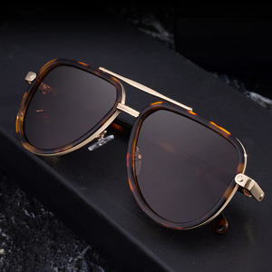 Gafas de sol de aviador ZS-98337P para hombre, montura negra, lentes polarizadas TAC, protección UV400, montura de plástico y metal - Product Image 5
