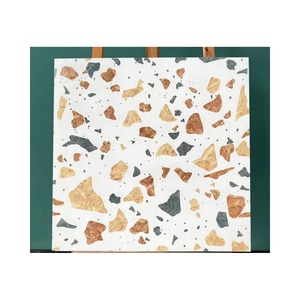 Azulejos de Cerámica de Diseño Único y Alta Resistencia de 600x600 mm con Superficie Duradera para un Rendimiento Prolongado, Disponibles a Precio de Mayoreo - Product Image 1