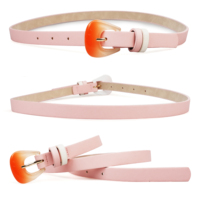 Ceinture fine en cuir PU rose personnalisée pour filles avec boucle en alliage de zinc doré en résine en forme de cœur et passant en cuir tressé pour robes