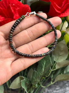 Pulsera de cuentas de ópalo Eclipse de medianoche, elegante, inspirada en piedras preciosas oscuras, joyería hecha a mano, regalo para mujeres y niñas, uso diario. - Product Image 3
