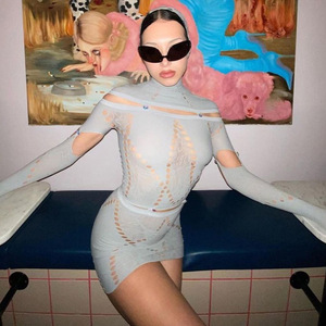 จั๊มสูทเซ็กซี่สำหรับผู้หญิง คอสูงครึ่งตัว แขนยาวเว้าหลัง กระชับสะโพก ชุดเดรสสั้น เสื้อผ้าผู้หญิง - Product Image 1