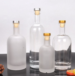 Botella de vidrio de licor de <span class=keywords><strong>ginebra</strong></span> de vodka helado transparente vendedor caliente - Product Image 2