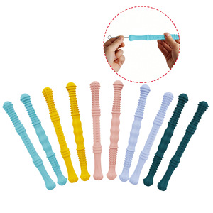 Sucettes de dentition en silicone pour bébés, tubes creux, pour bébés de 6 mois et plus, avec matériau sans BPA et design bouillable. - Product Image 2
