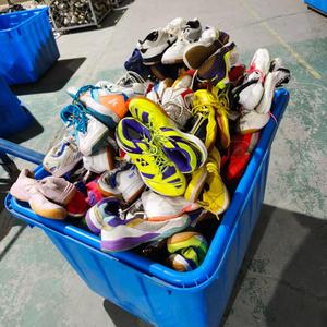 <span class=keywords><strong>Chaussures</strong></span> de badminton légères <span class=keywords><strong>d</strong></span>'<span class=keywords><strong>occasion</strong></span>, doublure en mesh, vente en gros de <span class=keywords><strong>chaussures</strong></span> de badminton usagées en vrac - Product Image 1