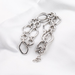 yunnique Geometric Elliptical Link <b>Chain</b> Necklace Unisex Everyday Wear Silver Tone <b>Titanium</b> Steel Clavicle <b>Chain</b> XYN0247 - Product Image 3