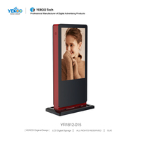 Pantalla LCD Publicitaria para Exteriores Urban Street de 43 Pulgadas, 2500nits, IP65 Impermeable con Sensor de Atenuación Automática