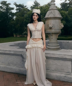 Conjunto de 2 piezas Vintage de inspiración francesa de otoño 2025 con Top corto de manga de capa Halter de encaje y falda Maxi con dobladillo con volantes transparentes con abertura alta - Product Image 5