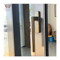 Pintu Geser Aluminium Alloy Tahan Cuaca Modern Tahan Badai Kaca Tempered Ganda Pemandangan Panoramic Kedap Suara Tahan Panas untuk Taman